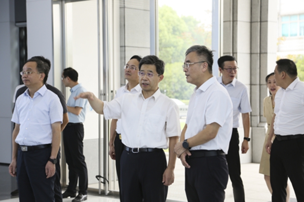 2831661839073616.jpg 常州市总工会调研常宝产改工作(1)(1)(1)210.jpg